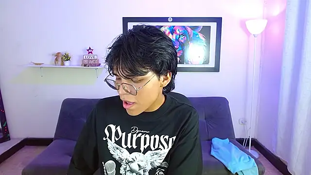 Snapshot of Maecum18 chatting on 02/13/26, 08:38 Maecum18 online show from 02/13/26, 08:38