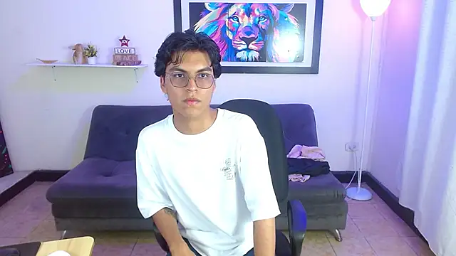 Snapshot of Maecum18 chatting on 02/27/26, 08:53 Maecum18 online show from 02/27/26, 08:53