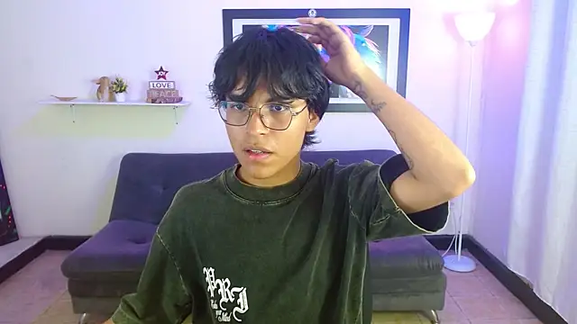 Snapshot of Maecum18 chatting on 03/02/26, 08:59 Maecum18 online show from 03/02/26, 08:59