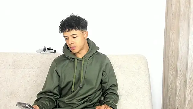 Snapshot of _Alex_Colton chatting on 02/20/26, 10:21 Alex Colton online show from 02/20/26, 10:21