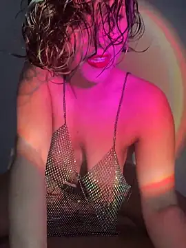 Snapshot of eva_luz chatting on 05/21/26, 06:37 eva luz online show from 05/21/26, 06:37