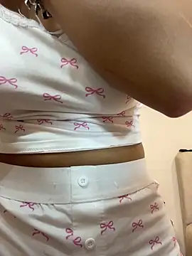 Gia Evanss online show from 02/13/26, 03:52