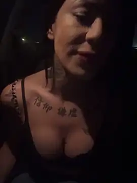 MelaFoxx online show from 04/11/26, 11:20