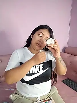 Noa Baker online show from 04/17/26, 12:30