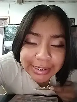 Noa Baker online show from 05/19/26, 12:11
