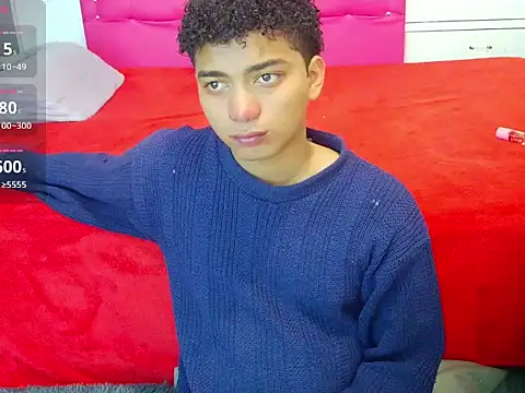 Snapshot of philipsex28 chatting on 02/05/26, 12:48 philipsex28 online show from 02/05/26, 12:48