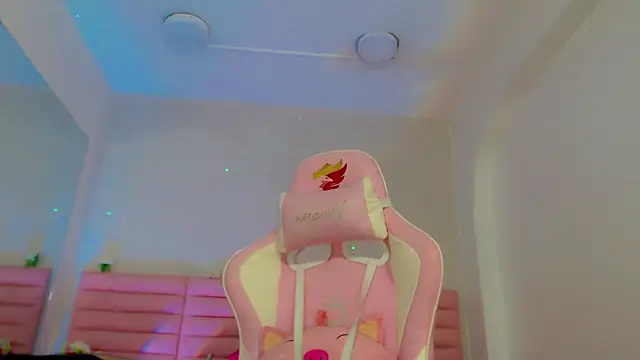 estefany squirt1 online show from 02/07/26, 04:27