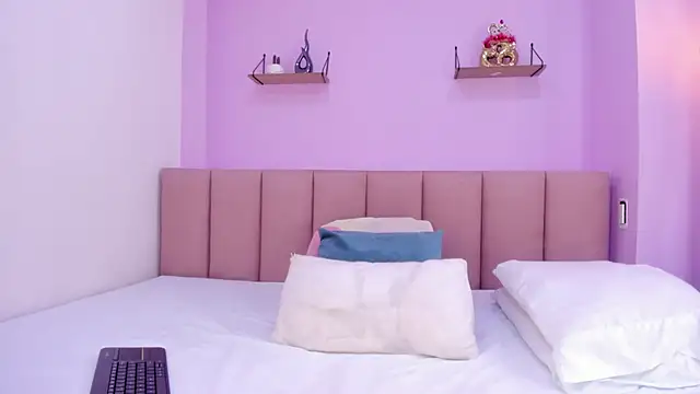 sam doll  online show from 05/08/26, 07:30