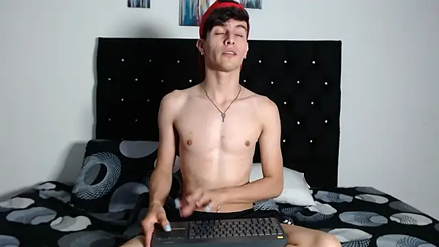 Snapshot of axxxel_twink chatting on 02/09/26, 01:53 axxxel twink online show from 02/09/26, 01:53