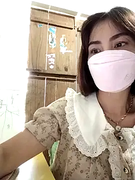 Baby-sexytits2026 online show from 05/18/26, 05:35