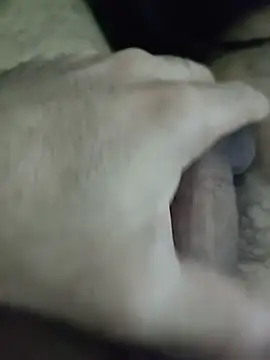 Snapshot of amirMohamed58 chatting on 02/15/26, 09:30 amirMohamed58 online show from 02/15/26, 09:30