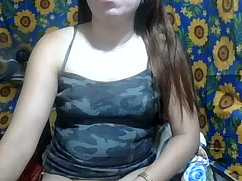 Snapshot of Sexy_HotPussy4u chatting on 04/15/26, 08:20 Sexy HotPussy4u online show from 04/15/26, 08:20