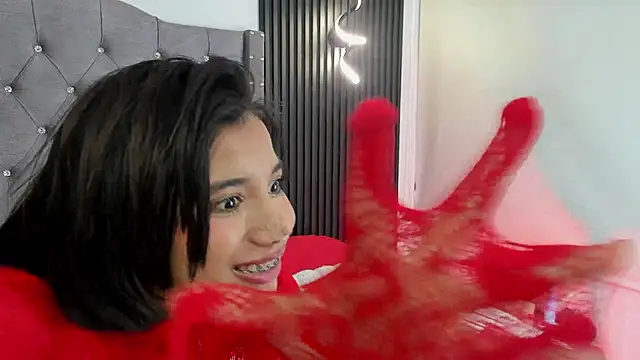 Emily bruss online show from 03/08/26, 03:32