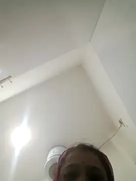 Snapshot of khushi_rawat chatting on 02/10/26, 01:43 khushi rawat online show from 02/10/26, 01:43