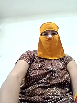 Snapshot of punamji_sexe chatting on 07/13/26, 04:37 punamji sexe online show from 07/13/26, 04:37