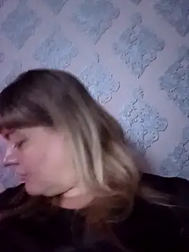 KristinaLowq online show from 04/08/26, 08:53