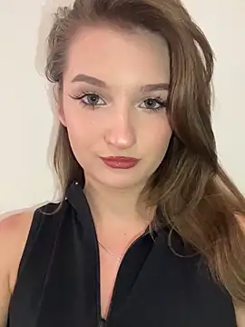 Green eyes lady online show from 06/18/26, 02:43