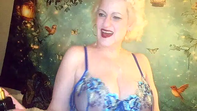 Snapshot of Blondie_the_librarian chatting on 04/26/26, 06:16 Blondie the librarian online show from 04/26/26, 06:16