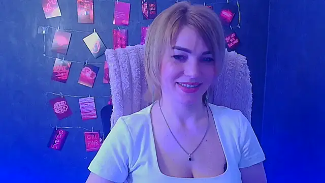 CuttieEmma online show from 03/11/26, 12:44