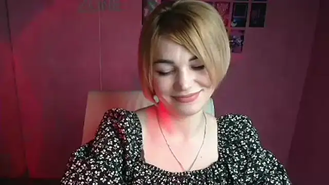 CuttieEmma online show from 04/08/26, 11:54