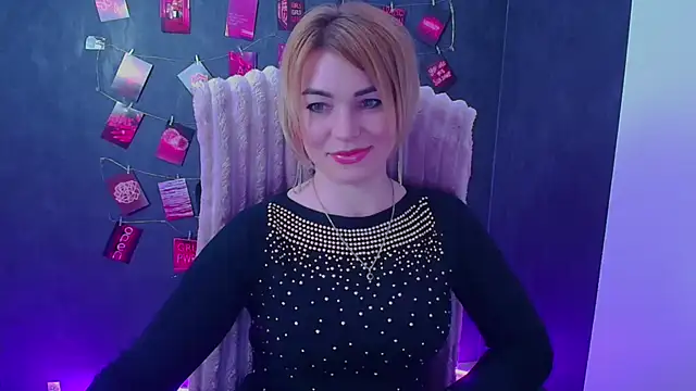 Snapshot of CuttieEmma chatting on 05/02/26, 11:48 CuttieEmma online show from 05/02/26, 11:48