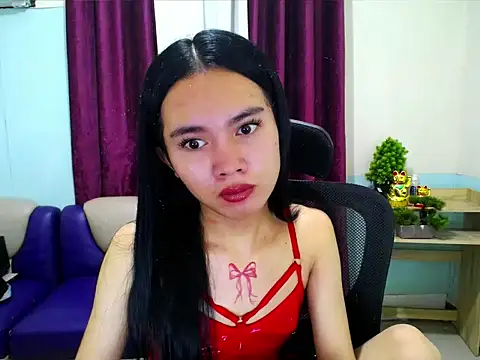 Snapshot of devine_goddess chatting on 04/27/26, 11:08 devine goddess online show from 04/27/26, 11:08