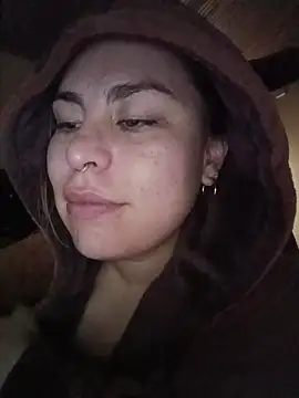 Snapshot of Kennya_Rodriguez chatting on 11/16/25, 08:03 Kennya Rodriguez online show from 11/16/25, 08:03