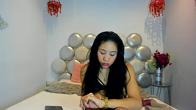 Lara pons online show from 04/08/26, 02:17