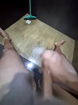 LucasSouza74185 online show from 04/08/26, 08:53