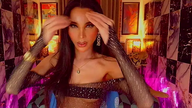 Snapshot of SeductiveSamanthaTS chatting on 02/15/26, 08:05 SeductiveSamanthaTS online show from 02/15/26, 08:05