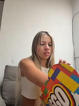 Mia Rosee1 online show from 07/19/26, 07:28