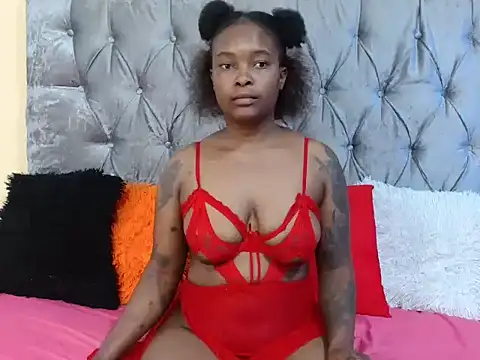 Snapshot of Lavendaxxx chatting on 02/06/26, 02:31 Lavendaxxx online show from 02/06/26, 02:31