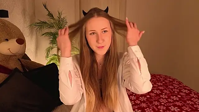 CassieReborn online show from 02/08/26, 11:41