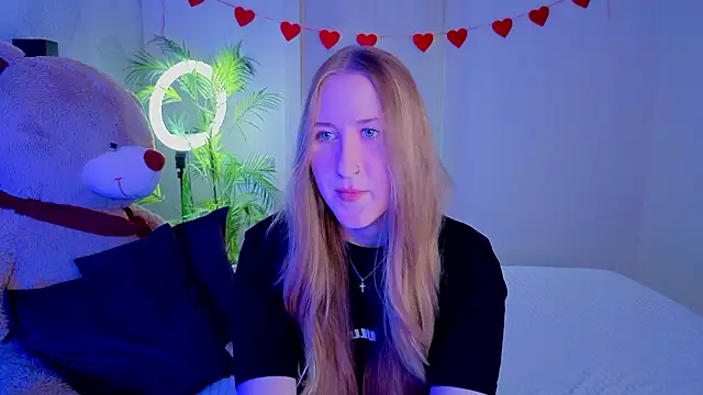 CassieReborn online show from 02/28/26, 03:57