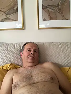 Snapshot of YachtCaptain10 chatting on 02/09/26, 11:14 YachtCaptain10 online show from 02/09/26, 11:14