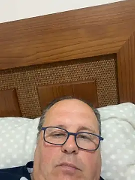 Snapshot of YachtCaptain10 chatting on 03/24/26, 06:46 YachtCaptain10 online show from 03/24/26, 06:46