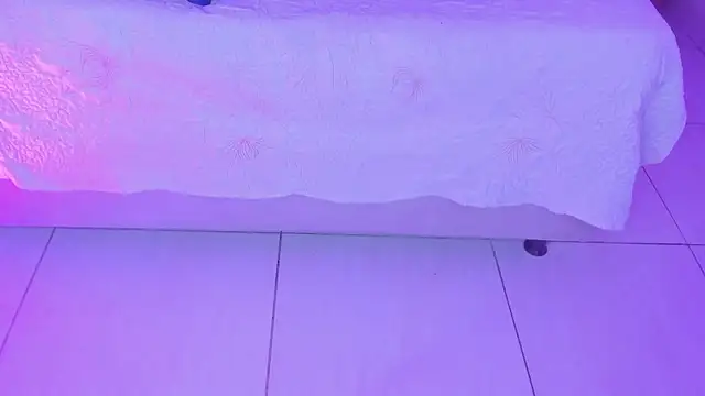 KarelyMitchel online show from 04/01/26, 12:28