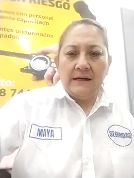 Snapshot of JULIETA_21- chatting on 04/29/26, 12:42 JULIETA 21- online show from 04/29/26, 12:42