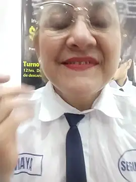 Snapshot of JULIETA_21- chatting on 05/14/26, 12:56 JULIETA 21- online show from 05/14/26, 12:56