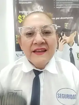 Snapshot of JULIETA_21- chatting on 05/19/26, 01:17 JULIETA 21- online show from 05/19/26, 01:17