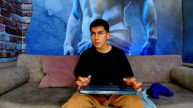 Aron pulse online show from 02/18/26, 01:29