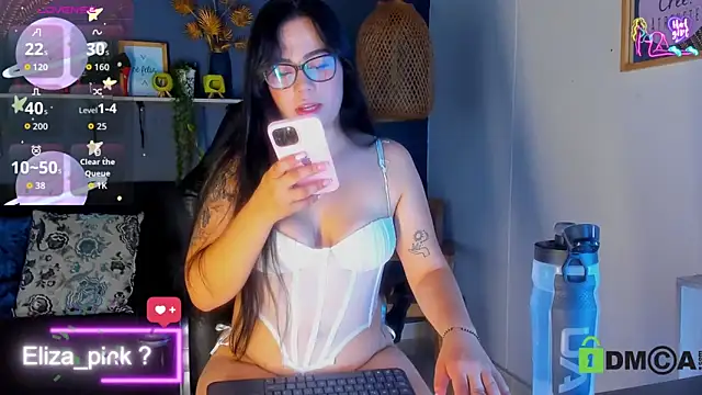 Snapshot of eliza_pink24 chatting on 05/20/26, 06:14 eliza pink24 online show from 05/20/26, 06:14