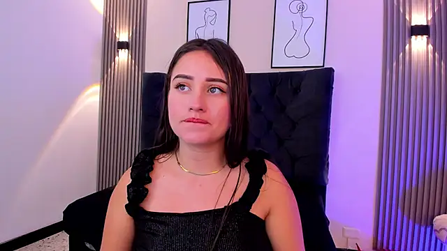 SARHA ANTONELLI online show from 02/22/26, 12:58