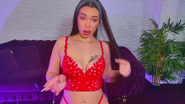 Snapshot of MollyDolley chatting on 02/05/26, 08:13 MollyDolley online show from 02/05/26, 08:13