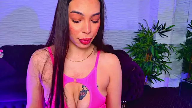 Snapshot of MollyDolley chatting on 02/21/26, 08:10 MollyDolley online show from 02/21/26, 08:10