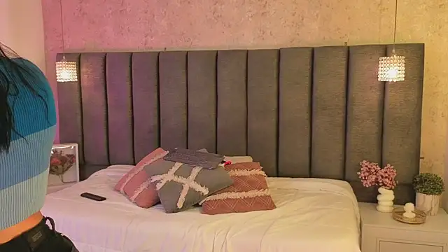 Snapshot of SofiaCortes4 chatting on 04/16/26, 02:29 SofiaCortes4 online show from 04/16/26, 02:29