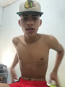 Snapshot of dominick_fran chatting on 03/02/26, 07:59 dominick fran online show from 03/02/26, 07:59