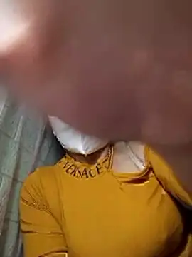 Snapshot of AYW-29 chatting on 02/11/26, 07:13 AYW-29 online show from 02/11/26, 07:13