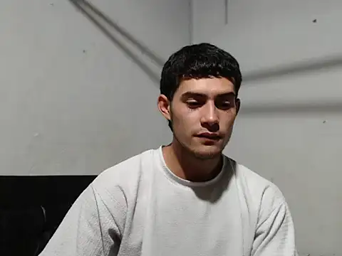 jhayko22 online show from 02/10/26, 06:39