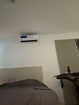 lolaaculaa online show from 02/04/26, 03:29